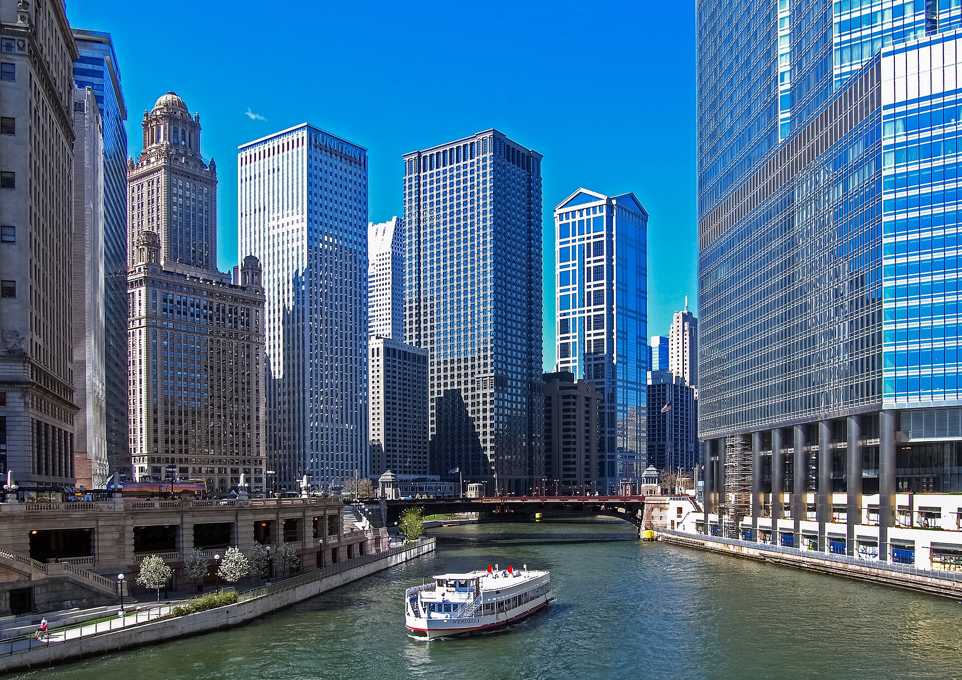 Chicago (ORD) — aeropuerto del corredor paisano hacia Estados Unidos, photo via Wikimedia Commons (Wikipedia summary image)